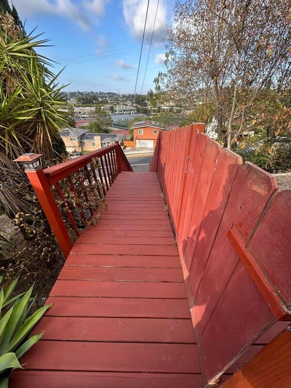 La Mesa House: 4040 Yale Ave