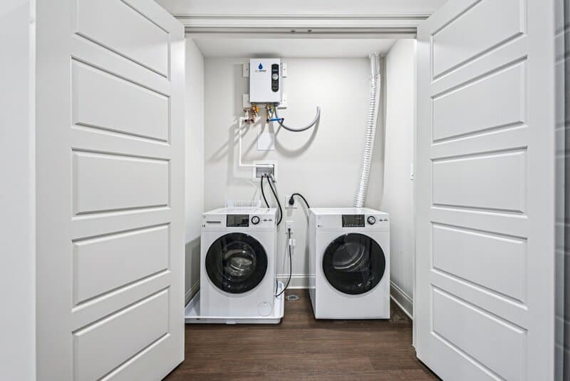 Philadelphia Condo: 472 Roxborough Avenue - 3R