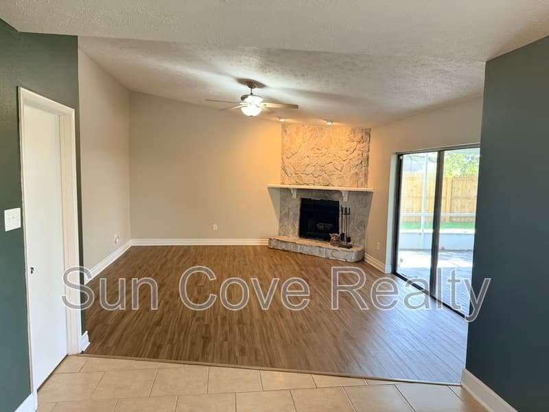 Brandon House: 4017 Paddlewheel Dr