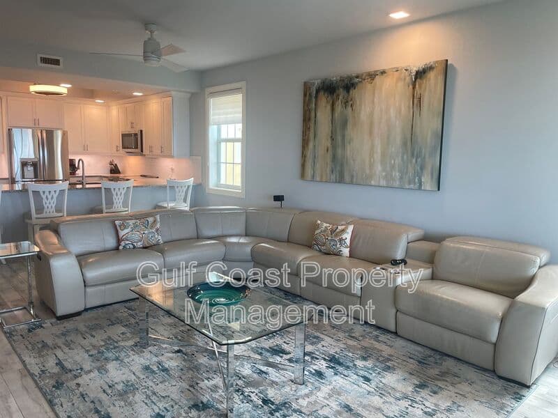 Osprey House: 260 Hidden Bay Dr