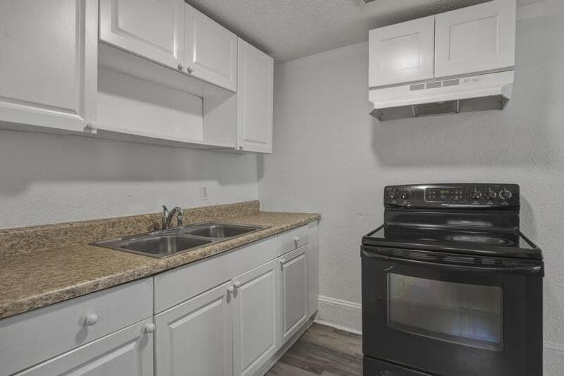 Jacksonville House: 1216 West 24th Street-1