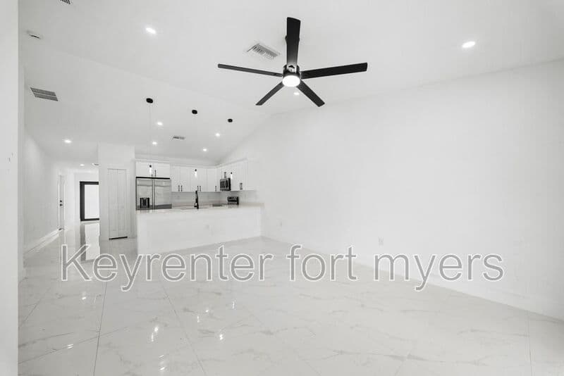 Lehigh Acres House: 668 CHEMSTRAND ST E
