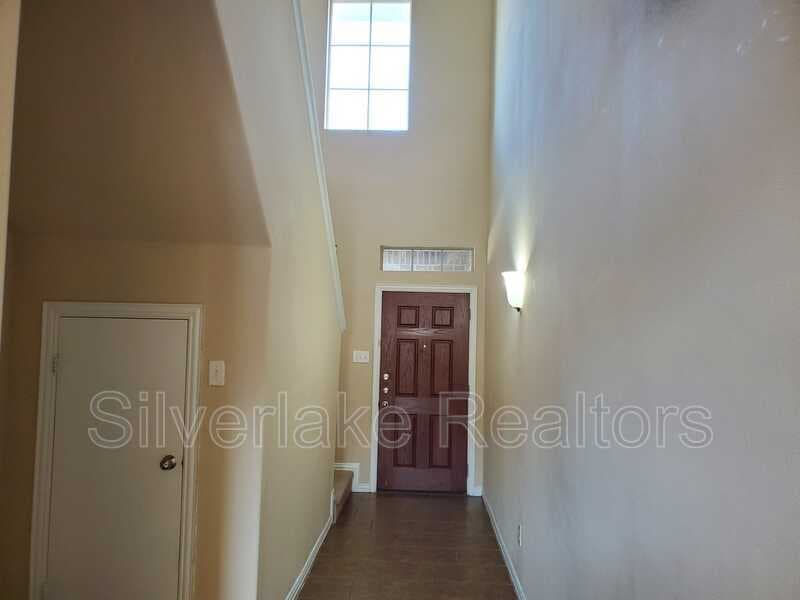 Irving Townhome: 4171 Florence Drive
