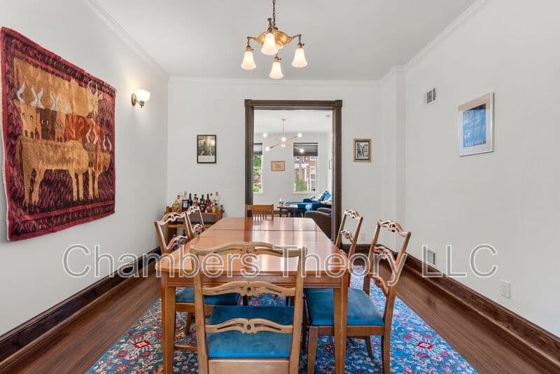 Washington House: 3532 Warder St NW