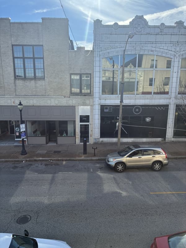 St. Louis Condo: 2716 Cherokee Street