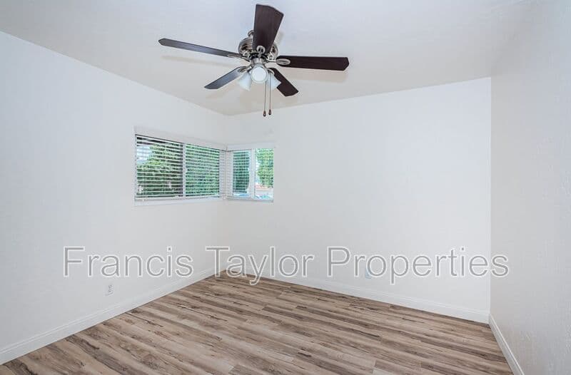 San Marcos House: 1445 Glen Avon Drive