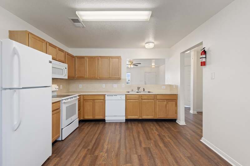 Dickinson Townhome: 2147 Aruba Calle