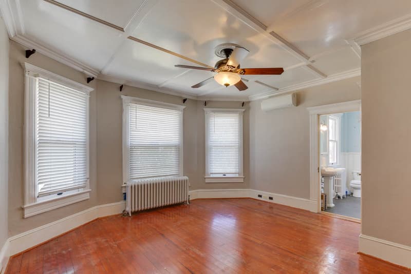 Portsmouth House: 1051 Naval Ave