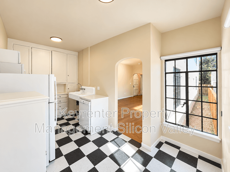 San Jose Condo: 222 N 3rd St