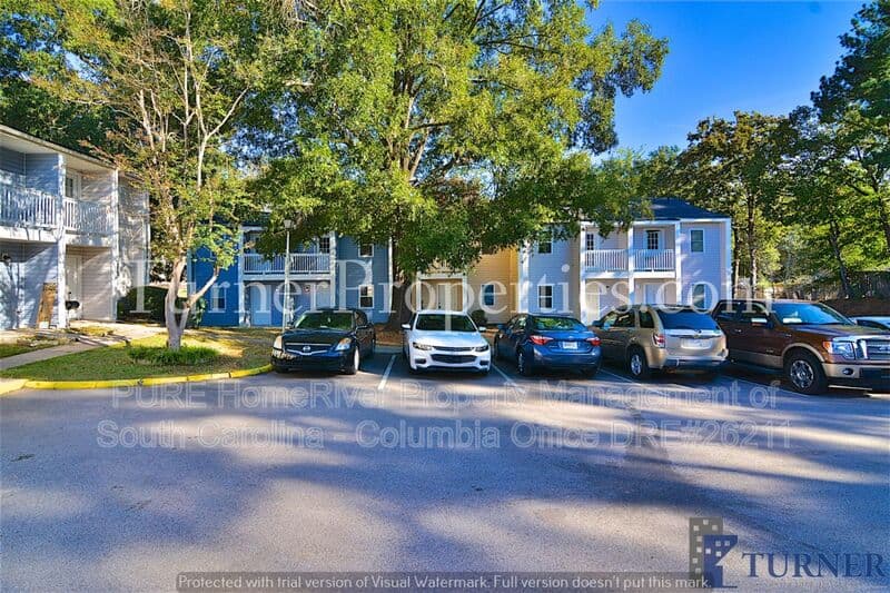 Columbia House: 308 Percival Rd