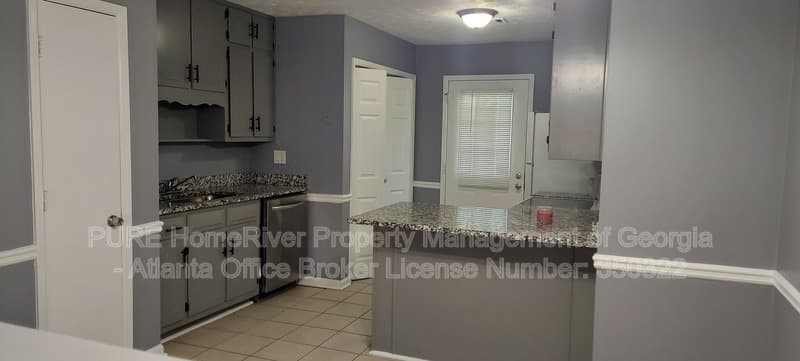 Lawrenceville Condo: 472 Charter Ct