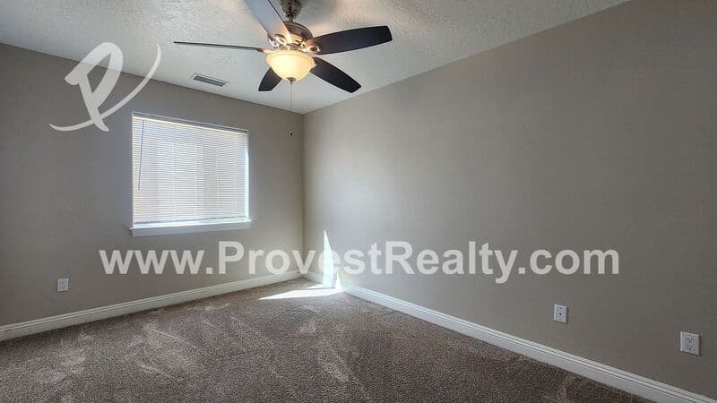 Hesperia House: 17907 Birch St