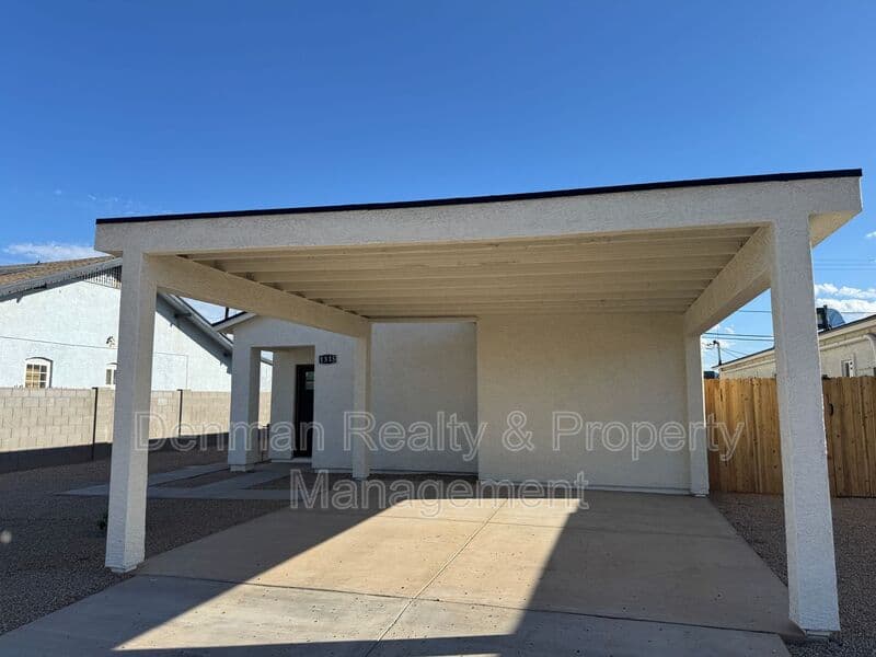 Phoenix House: 1515 W. Mckinley St.