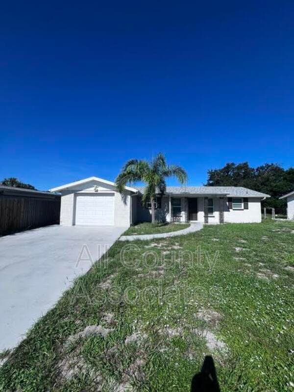 Port Richey House: 11115  Yellowwood