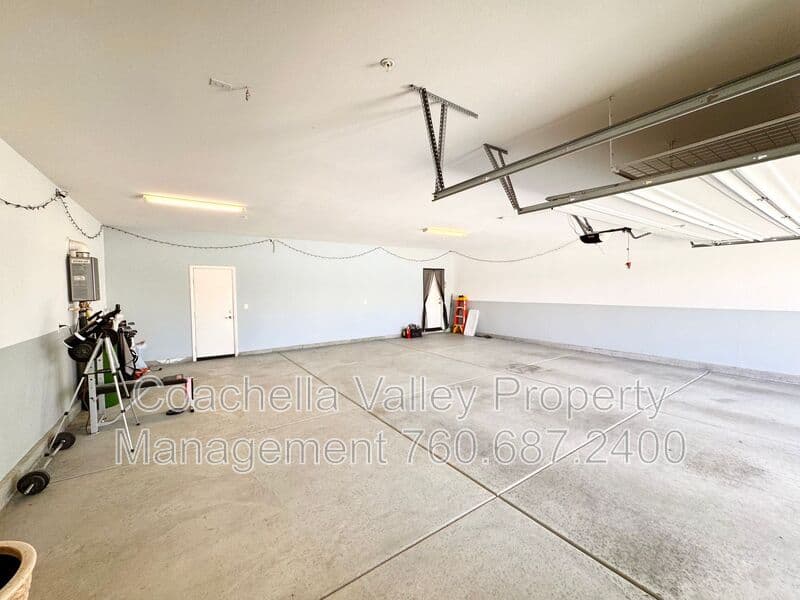 Indio House: 43776 Pettirosso St