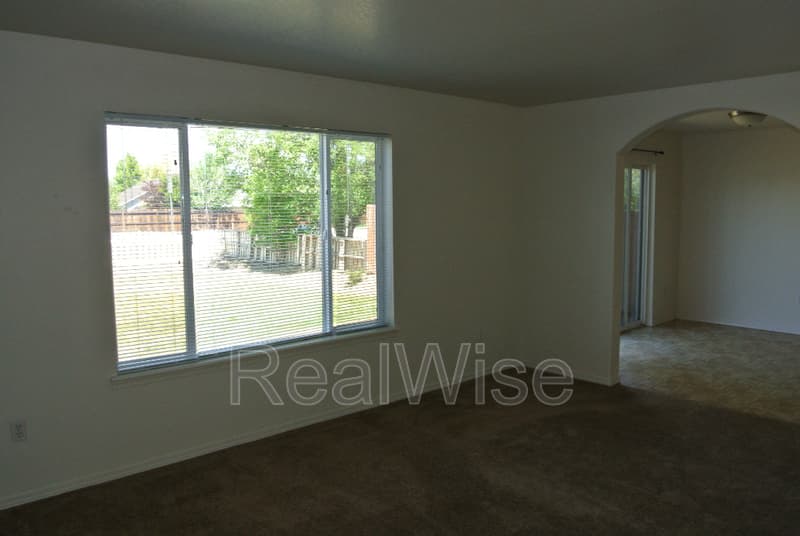Redmond House: 1931 NW Larch Spur Ct.