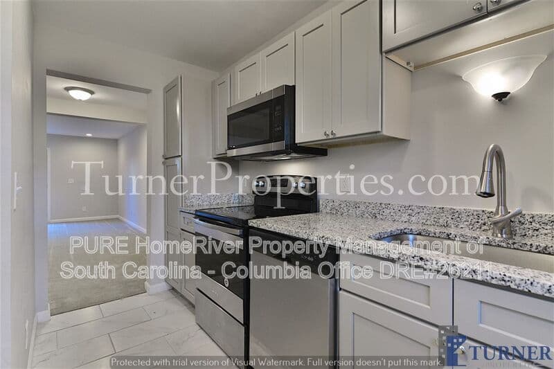 Columbia House: 308 Percival Rd