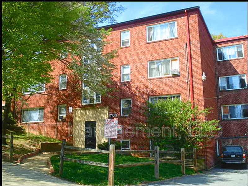 Brentwood Condo: 4013 38th St