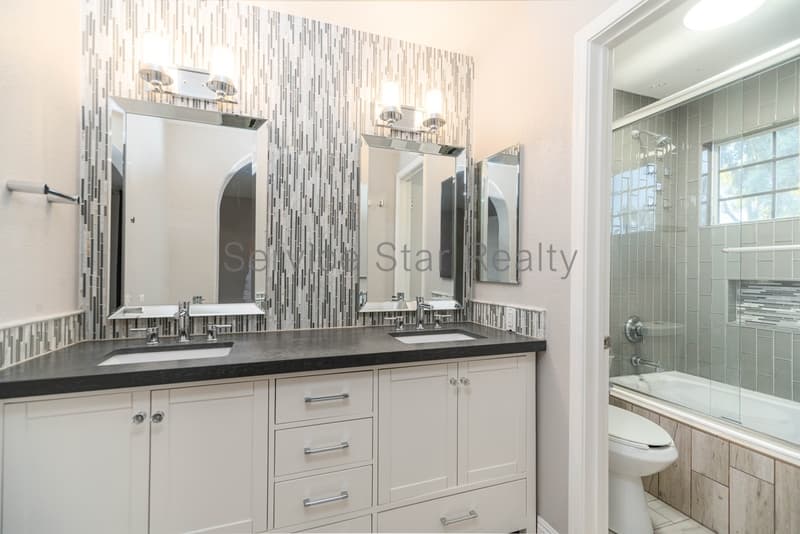 Phoenix House: 3924 E Orchid Ln