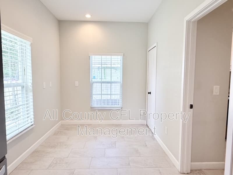 Orlando House: 2408 Corrine Drive