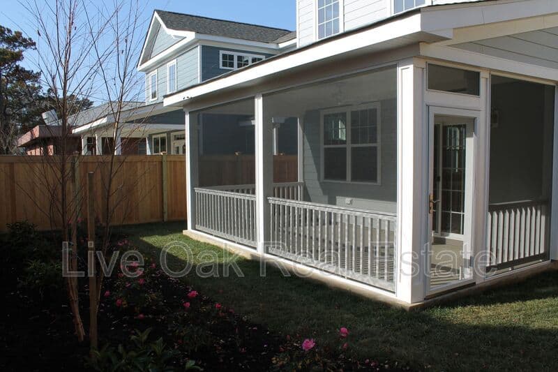 Virginia Beach House: 418 25th Street