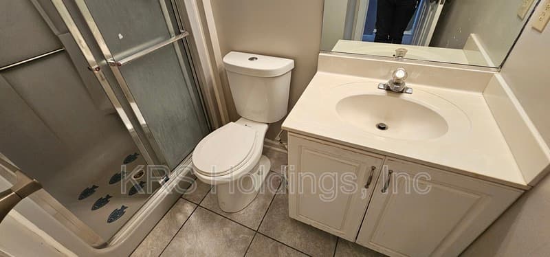 Hampton Condo: 200 Mainsail Dr.