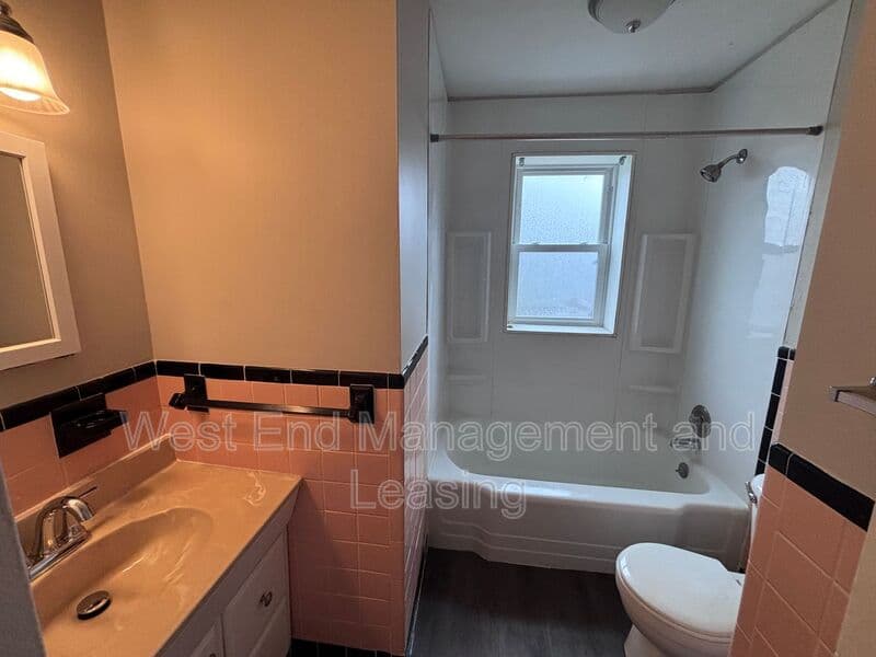 Saint Louis Condo: 8115 Whitburn Dr