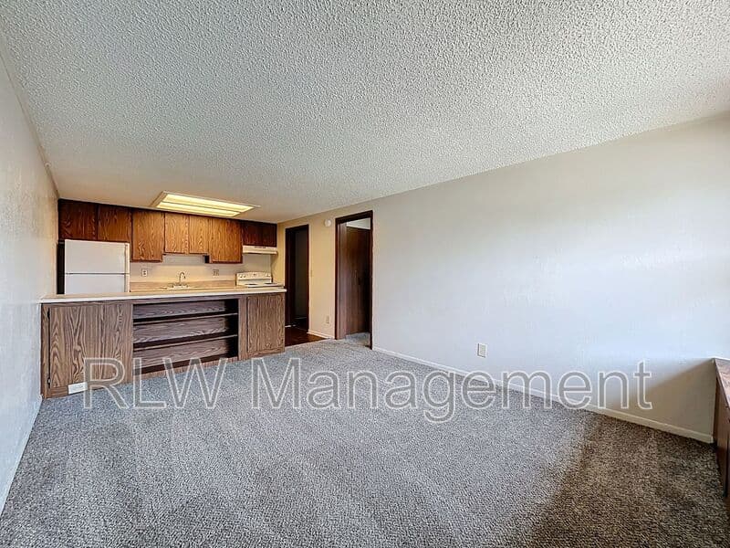 Eustis Condo: 611 Mount Homer Rd