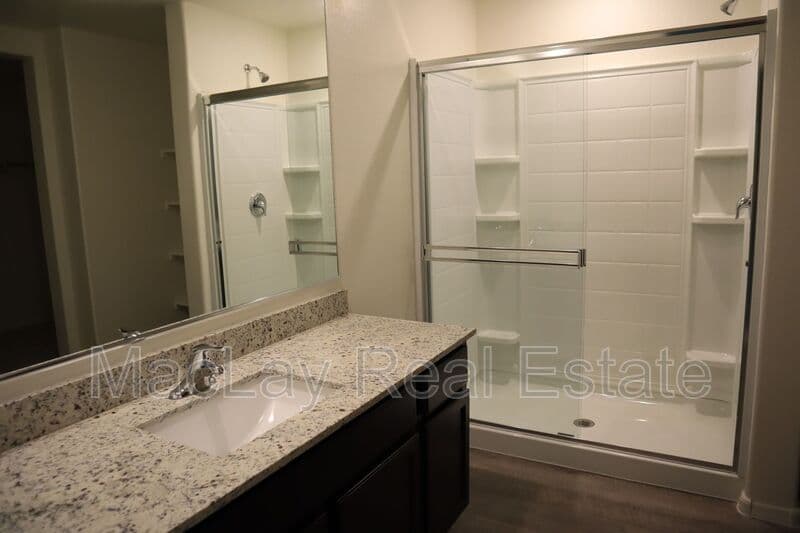 Casa Grande House: 1520 E Kendall pl