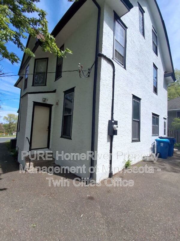 Saint Paul Condo: 140 Belvidere St W