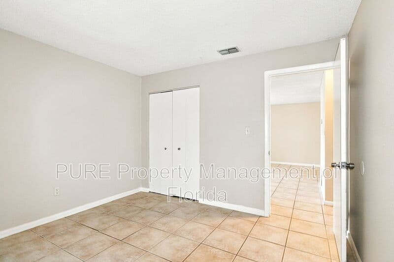 Ocala House: 2040 SE 40th St Rd 1-4
