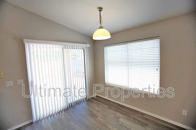 Peoria House: 8023 W Melinda Ln