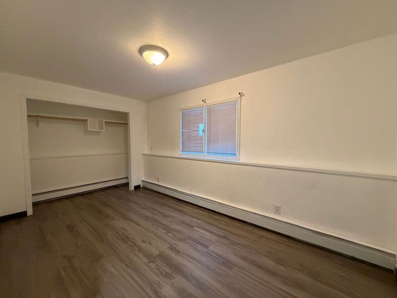 Anchorage House: 138 N Klevin St