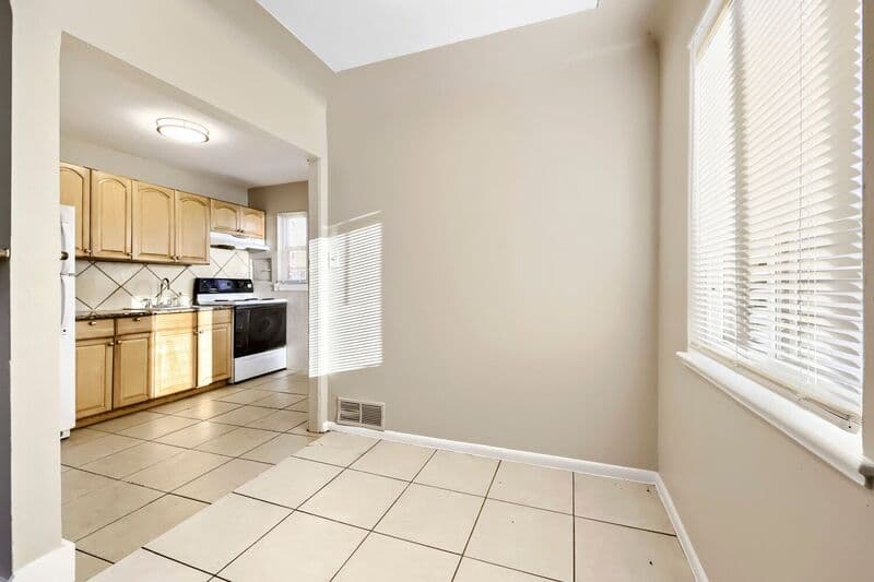 Aurora Condo: 1913 Del Mar Pkwy
