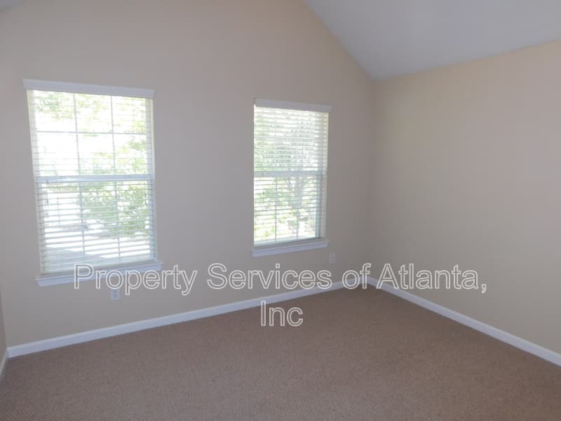 Canton House: 102 Hidden Creek Dr
