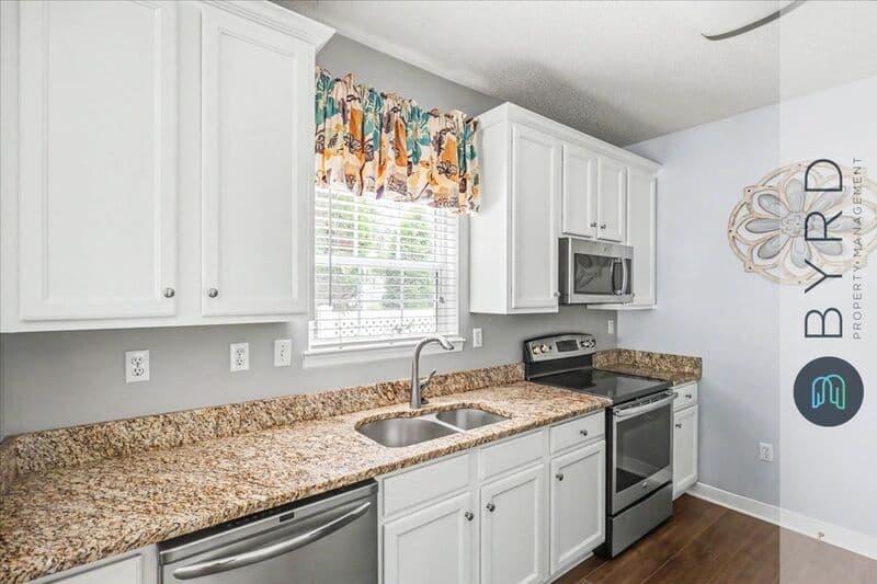 Glen Allen Townhome: 4706 Twin Hickory Lake Dr