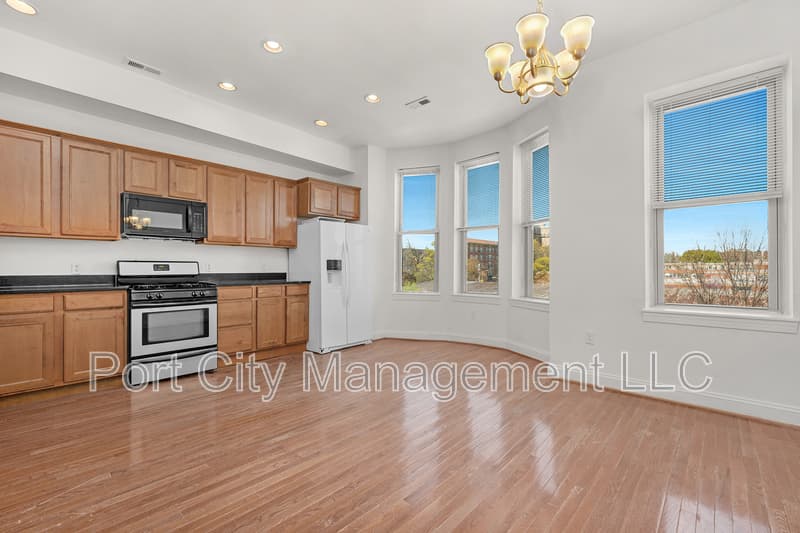 Baltimore Townhome: 1614 McCulloh Street