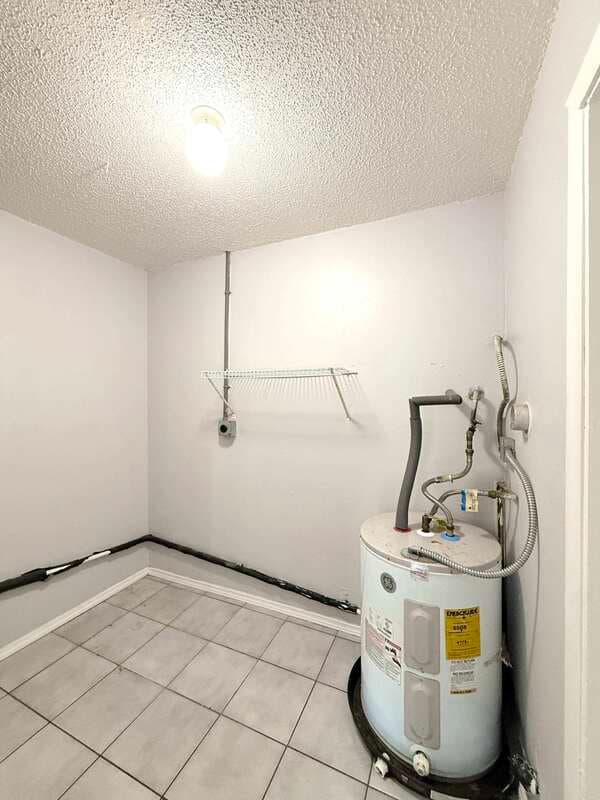 Largo Condo: 3716 137th Avenue North - B