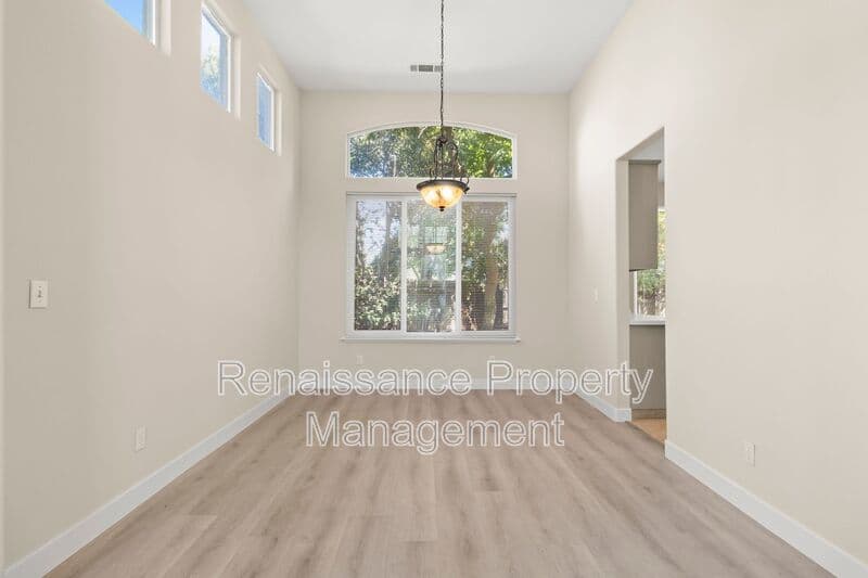 Manteca House: 1618 Matterhorn St.