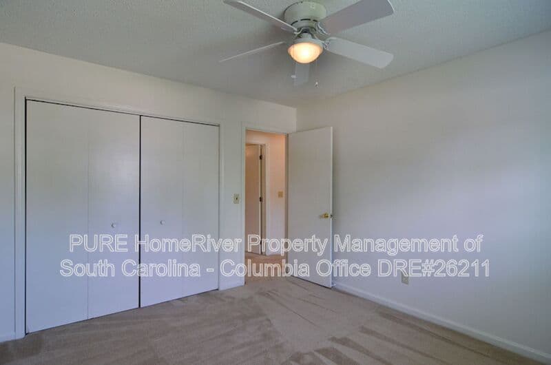 Columbia House: 22A Prices Ct