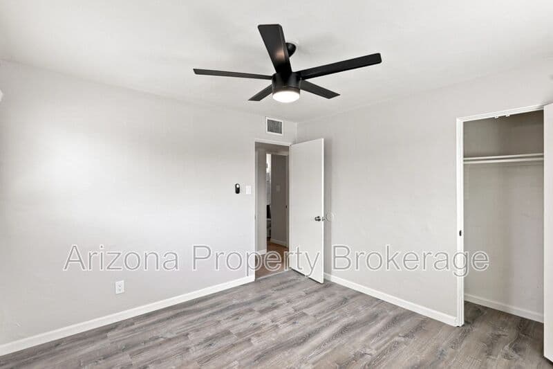 Phoenix House: 3302 W. Solano Dr. South