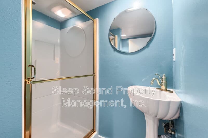 Portland House: 3835 SE Ankeny Street