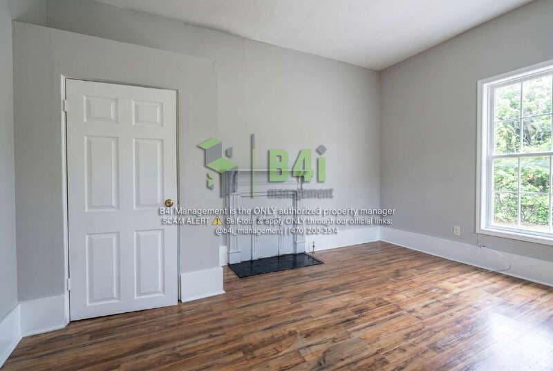 Macon House: 1240 Rocky Creek Rd