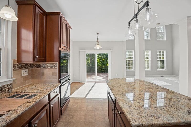 Fredericksburg House: 1100 Wright Court