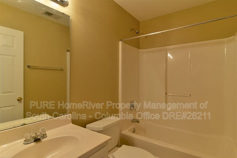Hopkins House: 129 Alexander Pointe Dr