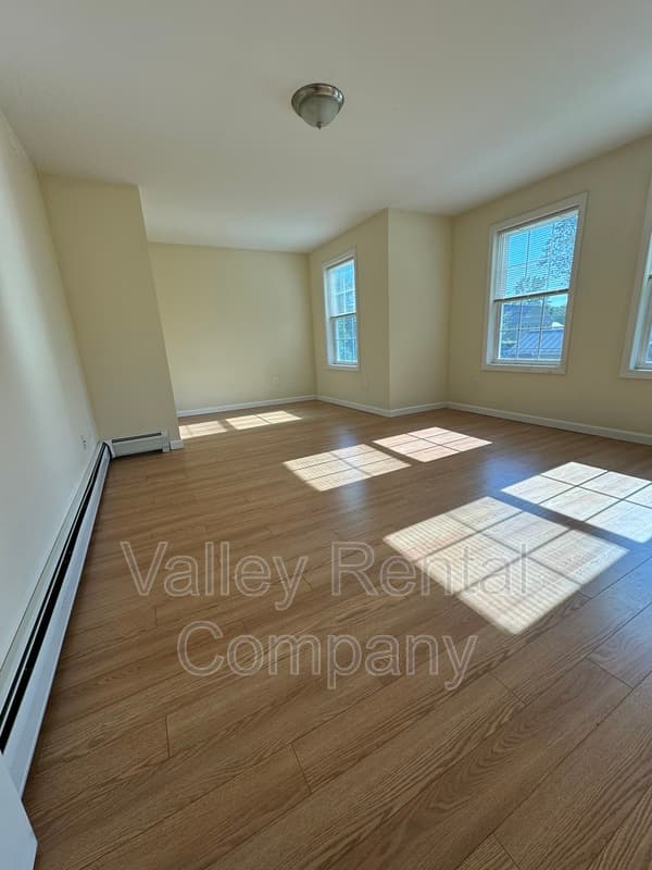 Hadley Condo: 201 Middle Street - 1
