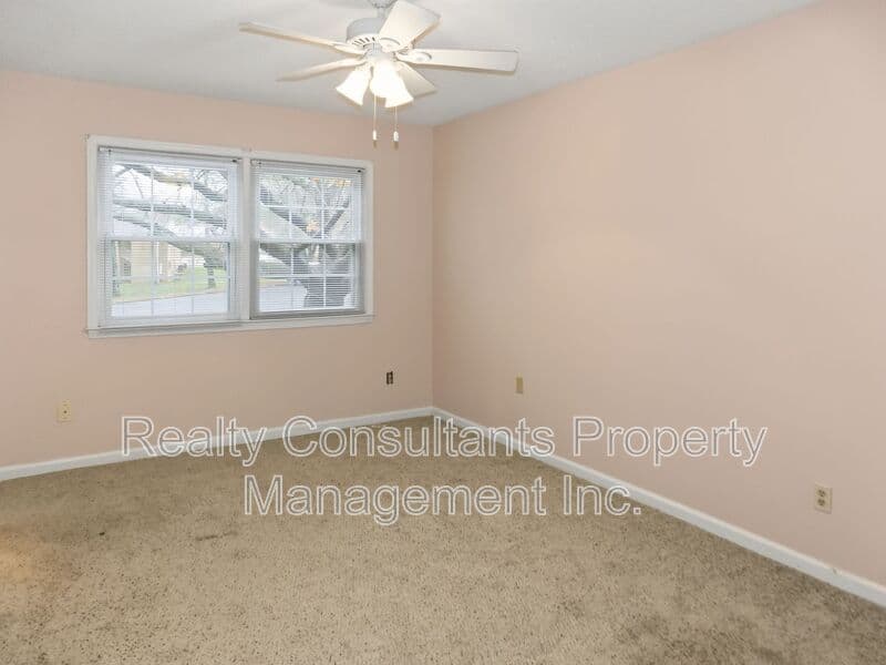 Greensboro House: 4610 Lawndale Drive