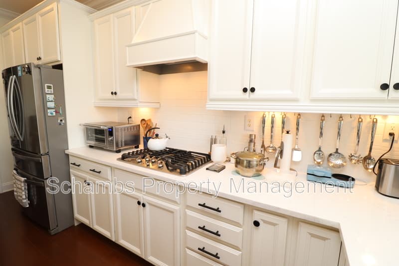 Cary Townhome: 556 Balsam Fir Dr