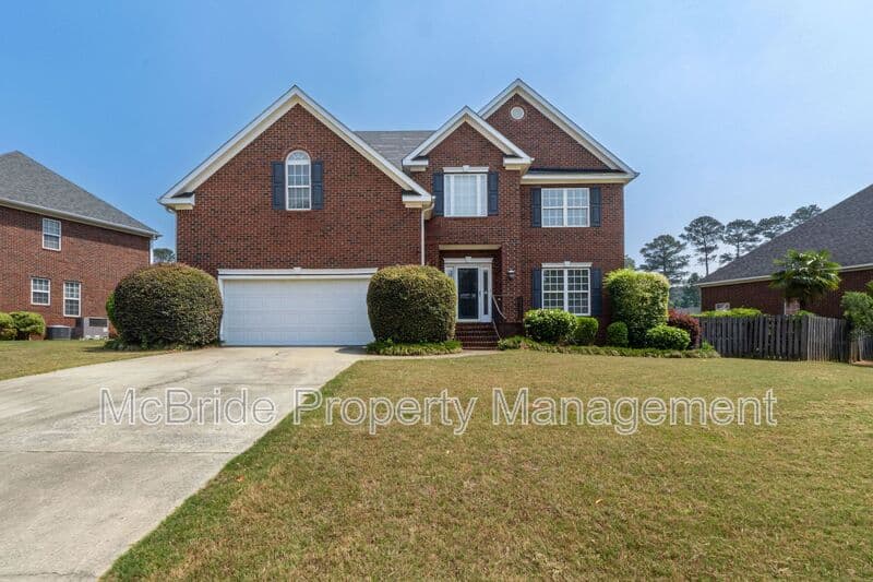 Evans House: 330 Gardenia Drive