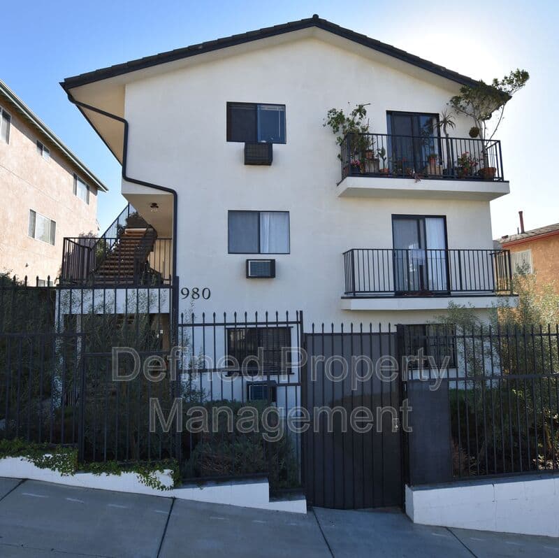 Los Angeles Condo: 980 White Knoll Dr Los Angeles, CA 90012